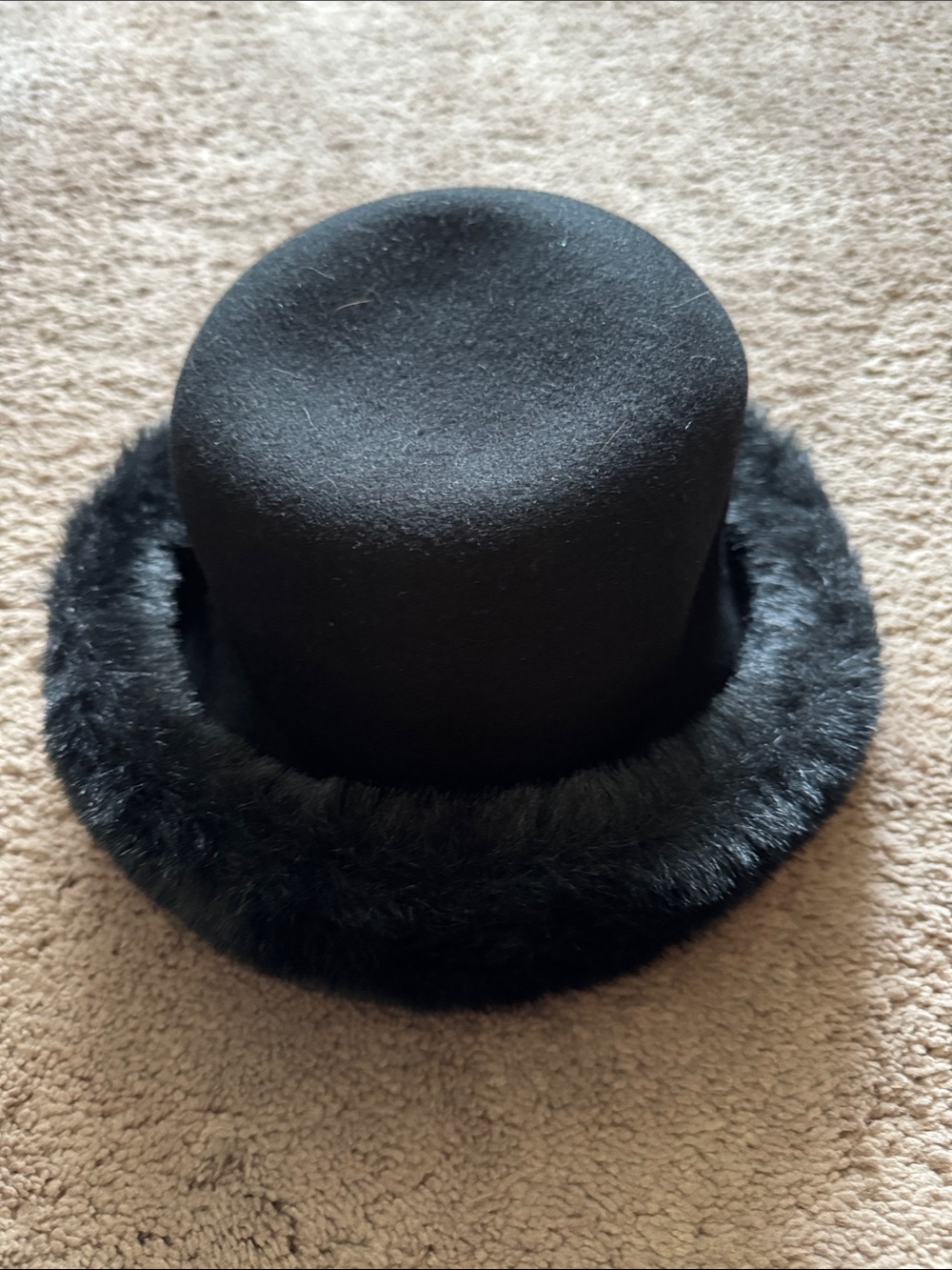 Bloomingdale's Black Wool Cloche with Faux Fur Trim